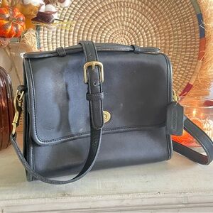 Coach Vintage Court Bag 9870 Crossbody Shoulder Satchel Black Brass